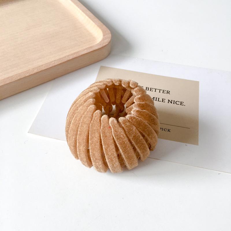 

Бархатный Уникальный Сделанный Вручную Держатель для Пучка Заколка для Волос Насыщенных Цветов для Женщин Стильный коричневый