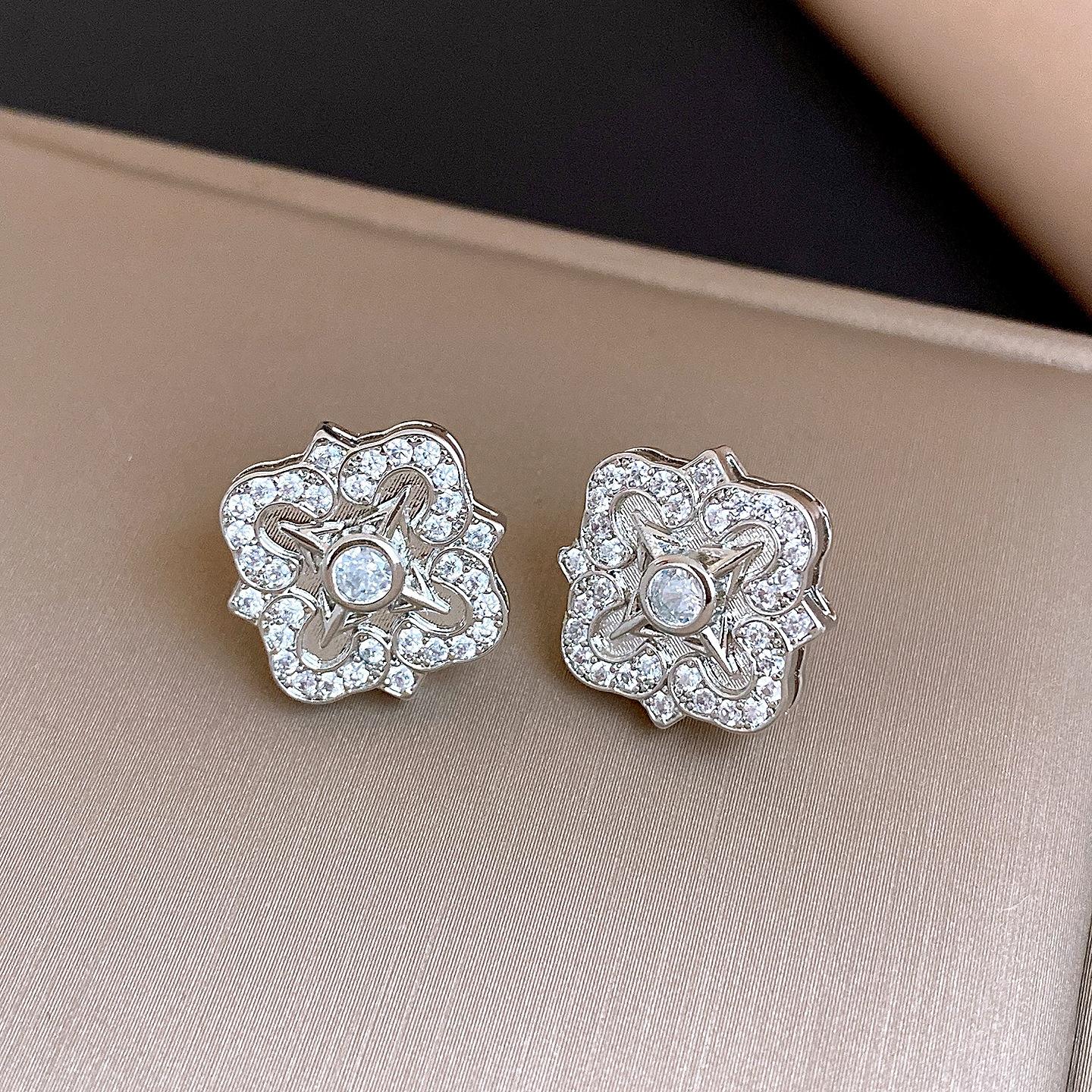 

French zircon rhombus pleated flower stud earrings fashionable exquisite earrings women