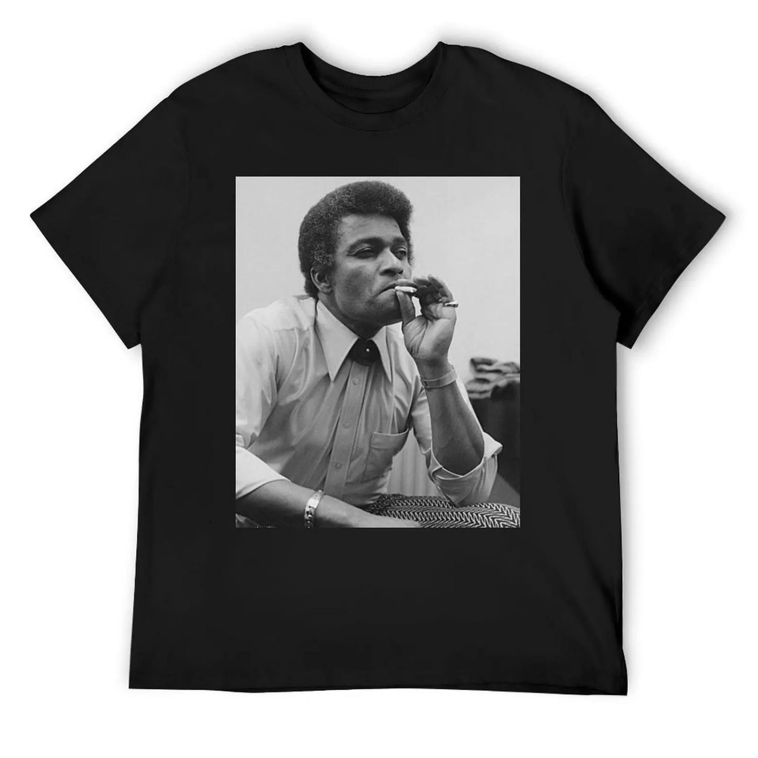Charley Pride handsome T-Shirt S
