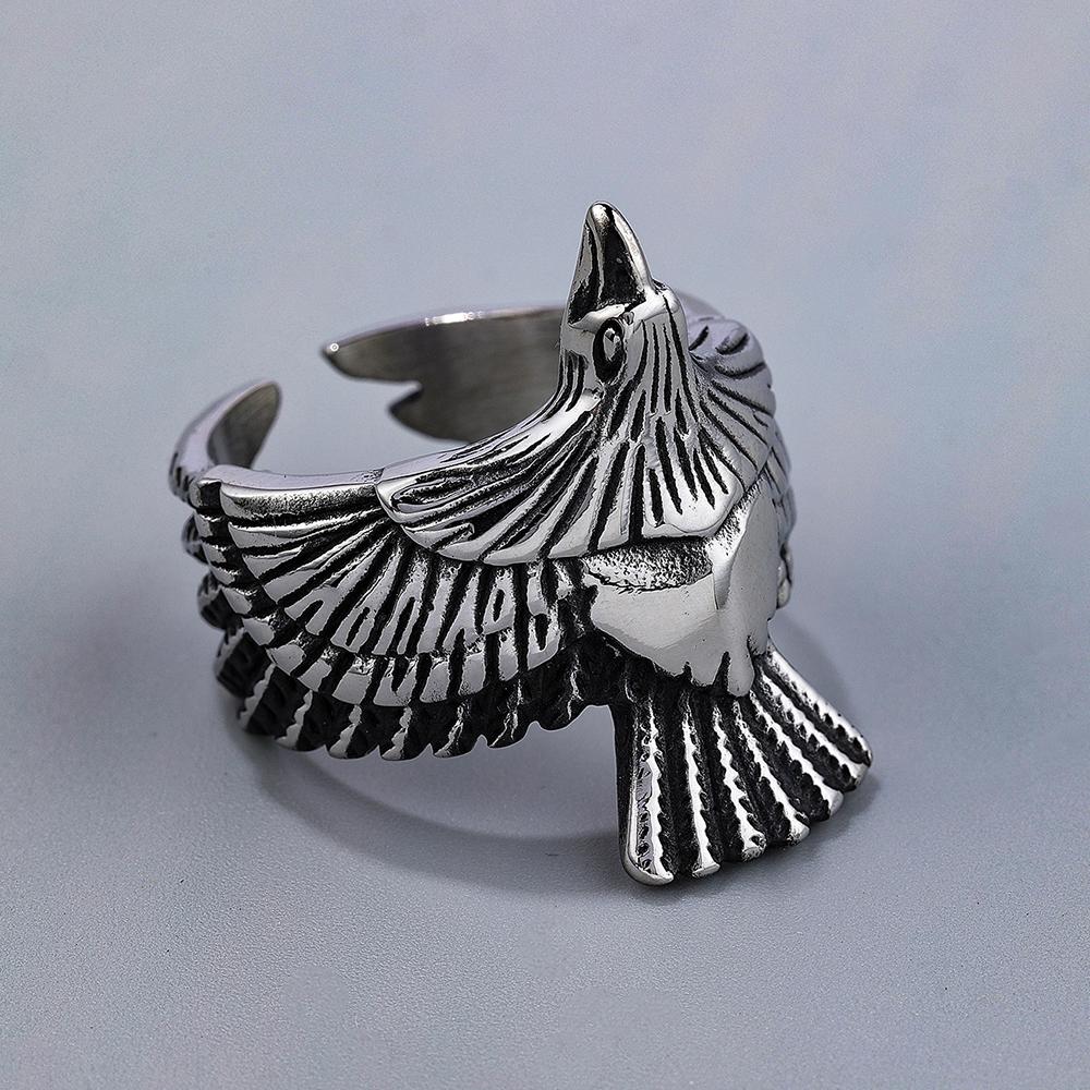 Vintage Stainless Steel Flying Eagle Ring Punk Biker Jewelry Unique Animal Rings For Men Women Fashion Gifts