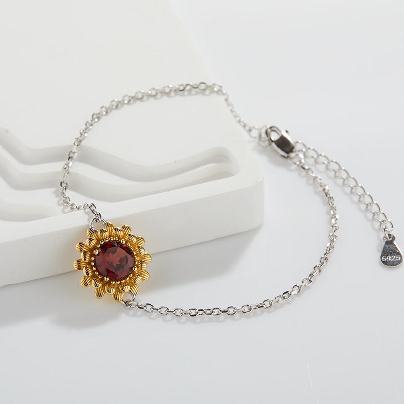 Vintage Small Daisy S925 Sterling Silver Inlaid With Natural Garnet Colored Opal Bracelet Women'S High-End Jewelry