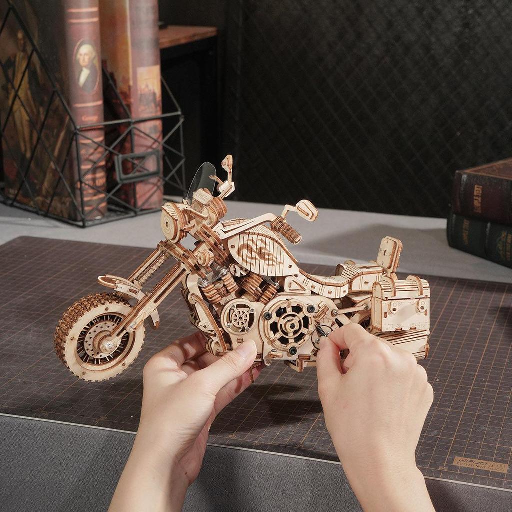 ROBOTIME ROKR 3D Wooden Motorcycle Puzzle-1:8 Scale Wood Model Motorcycle Kits to Build for Adults