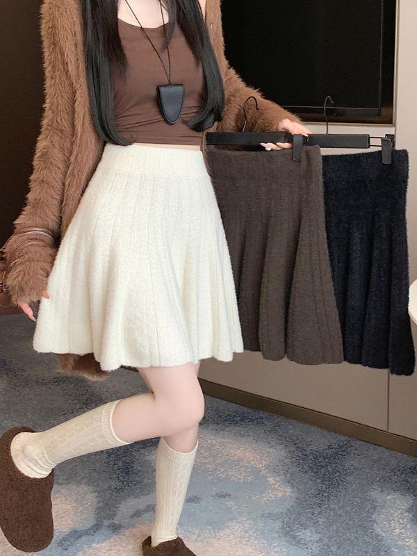 Women's High-Waisted Knitted Midi Skirt - Soft, Milky Color, Flaw-Hiding, A-Line Style for Autumn/Winter