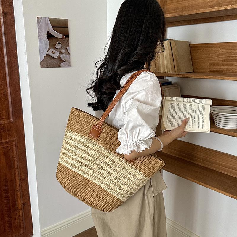 New Style Women's Straw Woven Tote Bag for Beach Vacation - Large Capacity Handbag & Shopping Basket