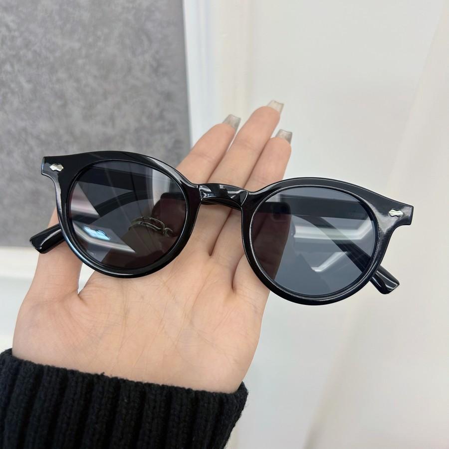 Classic Fashion Glasses Women Menshoupai Stylish Eyewear for Women and Men Trendy Unisex Design