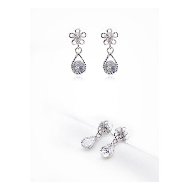 

Women s Flower Silver Cubic Mix Fashion Earrings A20336_Silver
