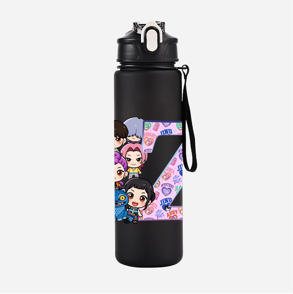 Borraccia da 750 ml 26 Lettere Inglesi K-Pop Demon Hunters Stampato Tazza da Bere di Grande Capacità Portatile per Sport all'Aperto Tazza da Acqua Regalo per Bambini