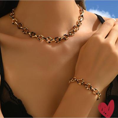 Retro-Persönlichkeit trendig cool sexy Leopardenmuster Ring Spleißdesign Armband Halskette Kombinationsset