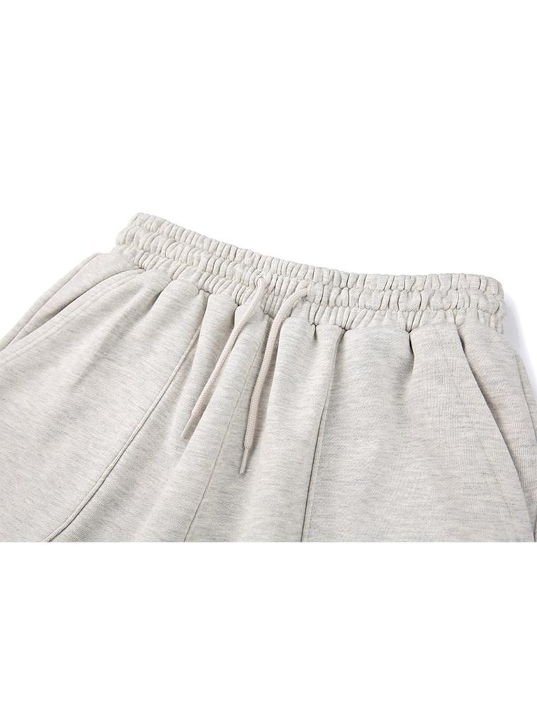 Nasbaedeukolia Taegeuk Naming Bermuda Pants - Oatmeal
