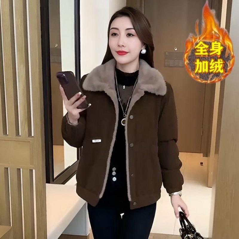 Fleece pie overcomes women's short winter new fashion versatile loose thickened warm jacket