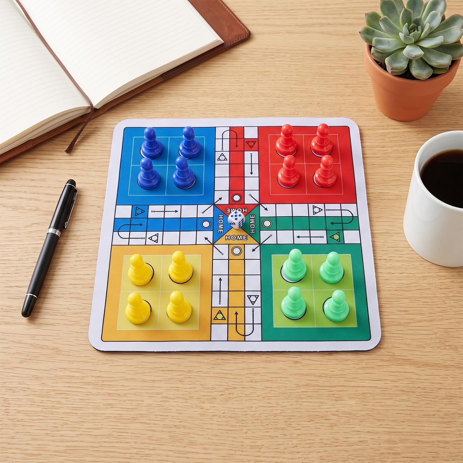 Jeu d'échecs volants en tissu de caoutchouc, jeu de société de voyage familial avec 16 pièces d'échecs et 1 dé pour la fête à la maison