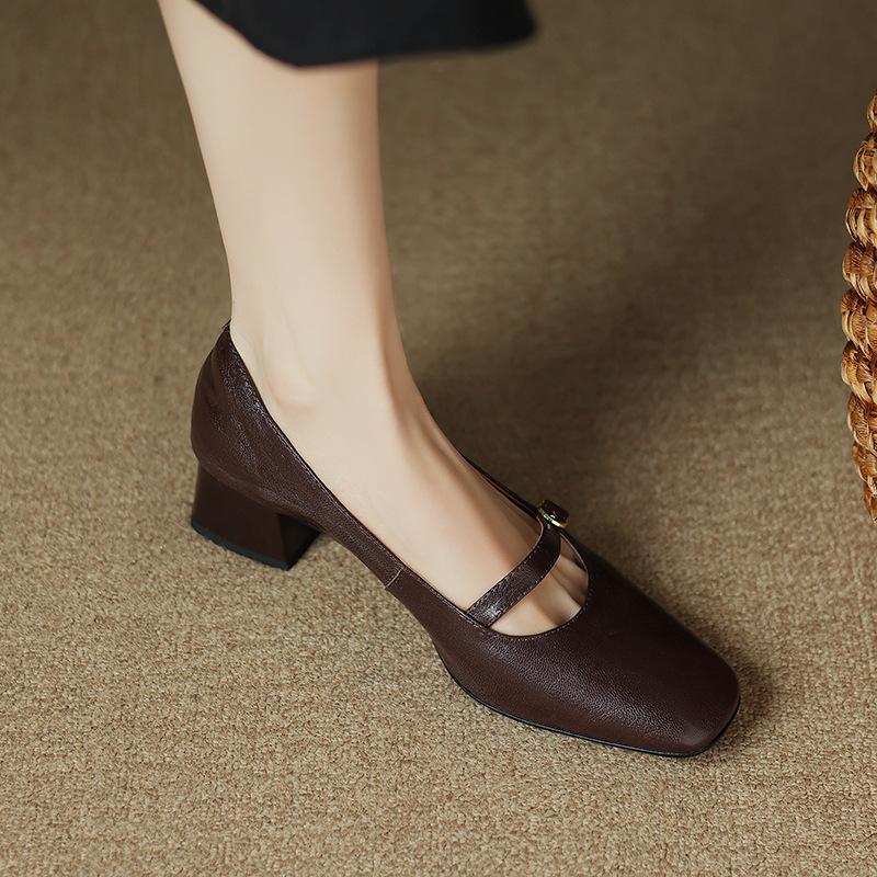 

Single shoes 2025 spring and autumn new French Mary Jane shoes retro thick heel small leather shoes women s word with square head high heels 39