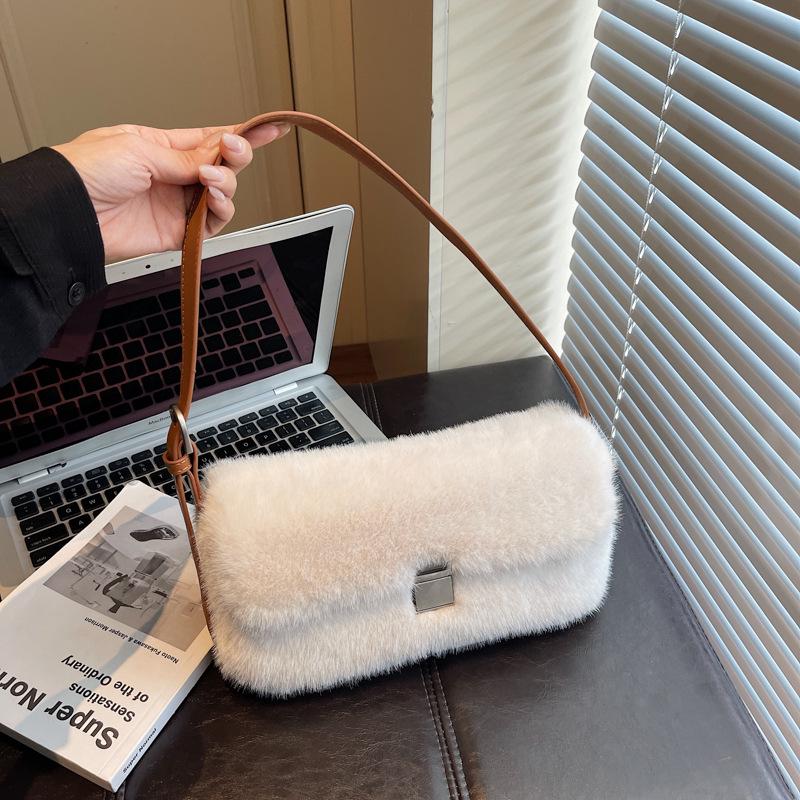 Niedliche Plüsch-Umhängetasche in Bonbonfarbe - Modische kleine quadratische Handtasche für Damen für Herbst/Winter