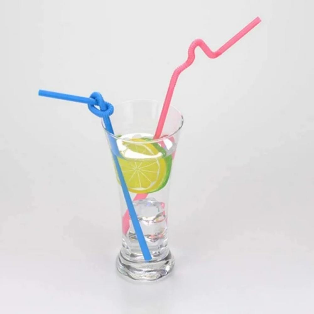200PCS Disposable Tea and Juice Straws, Perfect for Parties, Holidays, and Everyday Use, Featuring a Flexible Beverage Design.