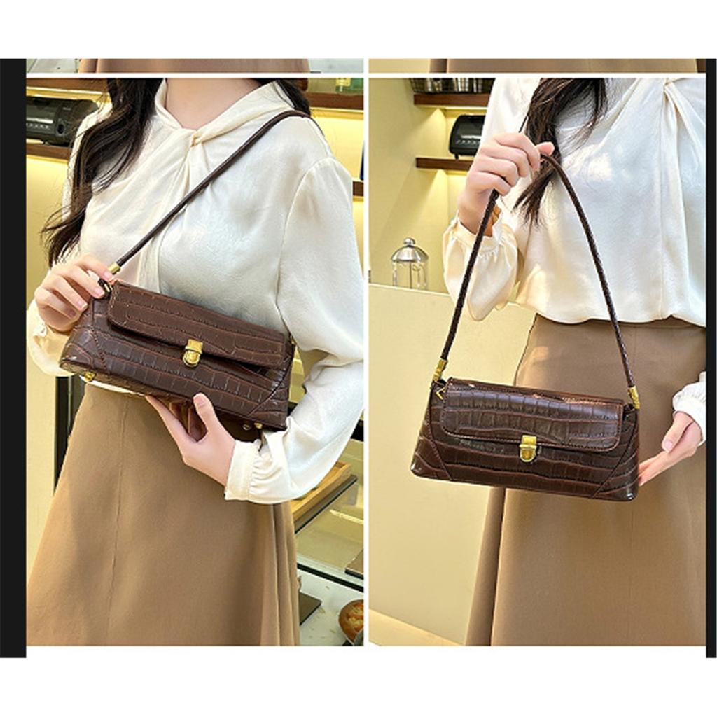 Textured Fashion Retro Baguette Underarm Bag Versatile Shoulder Messenger Bag Trendy