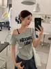 Super beautiful letter-printed slanted shoulder off-the-shoulder strap short-sleeved T-shirt summer women's fake two-piece pleated thin top