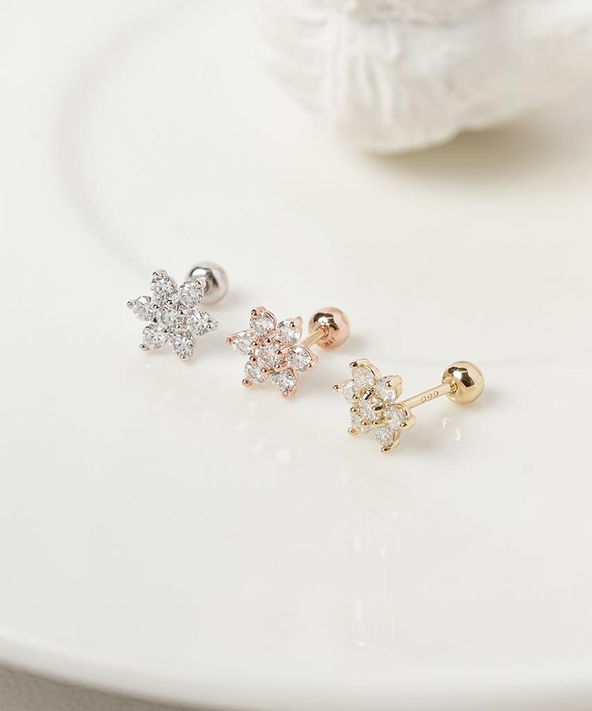 Minimalpiercing 14K Moissanite Diamond Color Lovely Flower Piercing Earrings