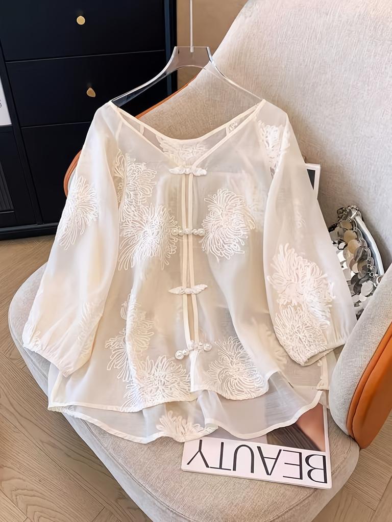 Ladies' Summer Lace New Chinese Gentle Style Pan Button Shirt Top+Shorts Two Piece Set for Women