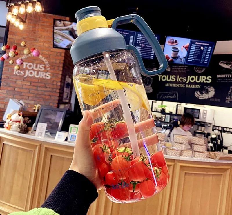 1.8L Plastic Large Capacity BPA Free Water Bottle with Straw Outdoor Sports Bottles with Lid Hiking Camping Bottle