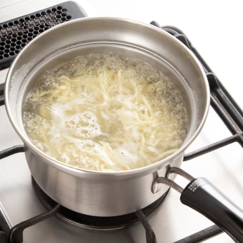 Wahei Freiz Tsubame-Sanjo Overflow-Resistant 16cm Saucepan & 23cm Saucepan with Strainer and Lid, Stainless Steel, Induction and Gas Compatible, Enzo