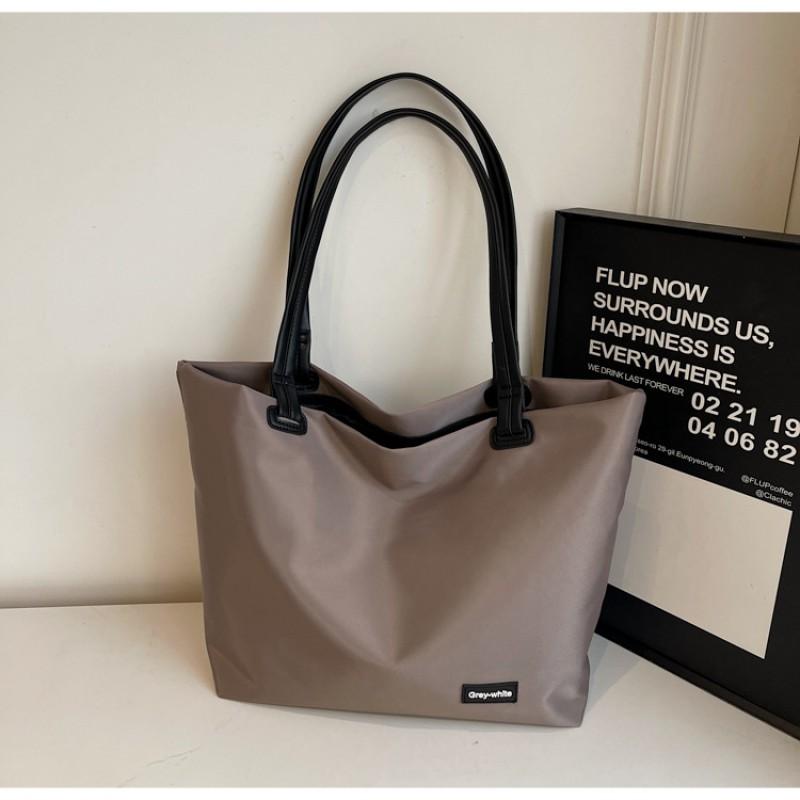 Large Capacity Oxford Fabric Tote Bag Women Daily Use Water Resistant Minimalist Style