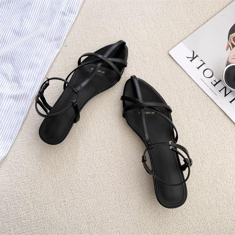 Roman Sandals Women's 2025 Summer New Low-heeled Pointed French Silver Temperament with Skirt Fashionable Cross-strap