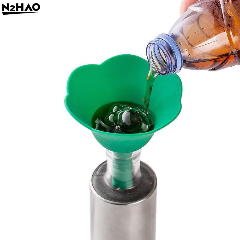 3pcs/set Silicone Creative Flowers Shape Funnel Kitchen Silicone Oil Funnel Portable Liquid Dispenser Funnel Kitchen Accessories