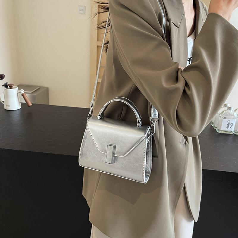 Fashion Small Hand Bag Women's New Oblique Span Commuter Small Square Bag
