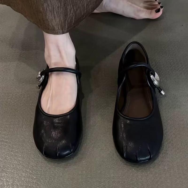 

2025 Spring and Autumn Women s Sneakers with Heels 35