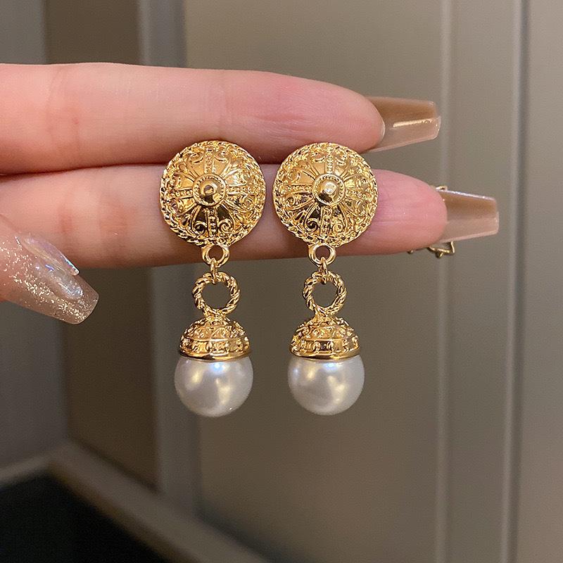 French Retro Luxury Silver Pearl Tassel Stud Earrings - Elegant and Versatile for Women