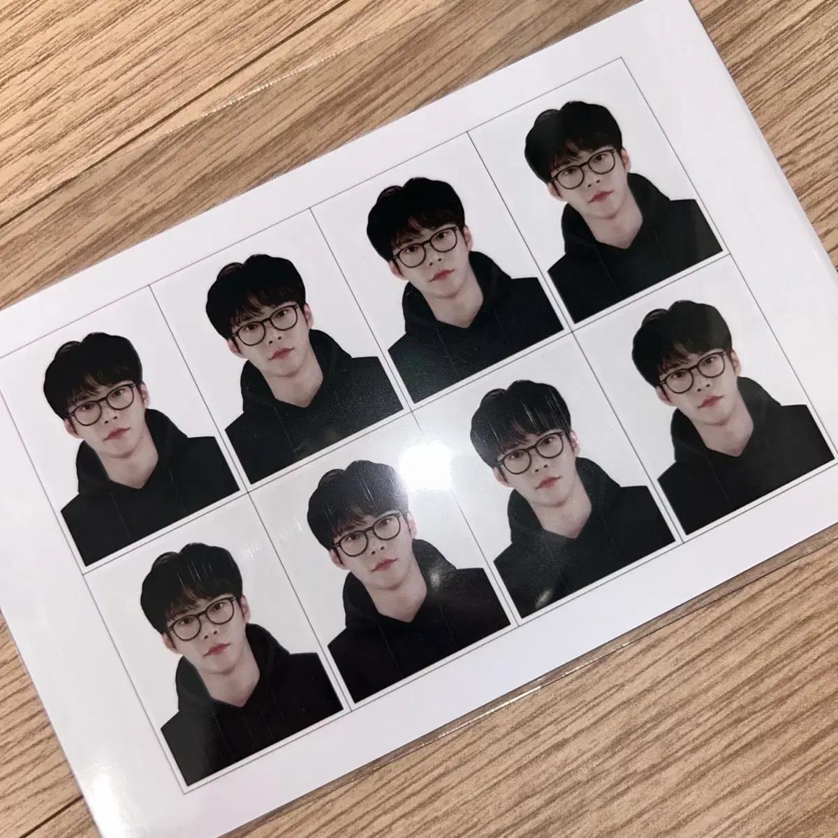 

Nct 127 До-ён Фото на ID для фондовой биржи Худ До-ён Ан Кён До-ён