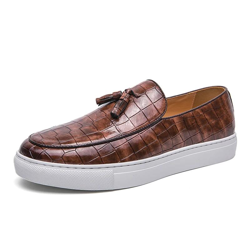 Fashion Casual Leather Ultralight Comfortable Casual Male Footwear Mens Tassels Loafers Classic Men for Wedding Shoes Large Size Shoes