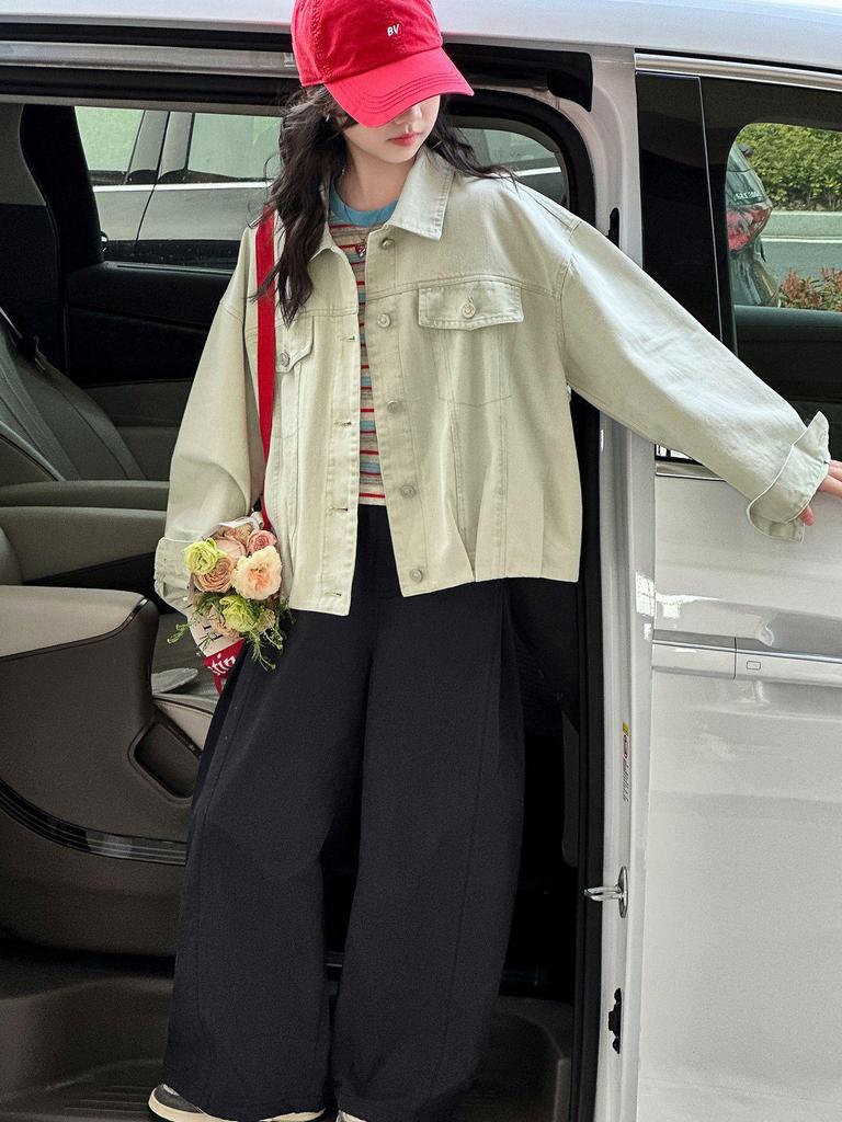 2026 Girls' Spring Denim Jacket: New Loose Versatile Short Top for Spring/Autumn