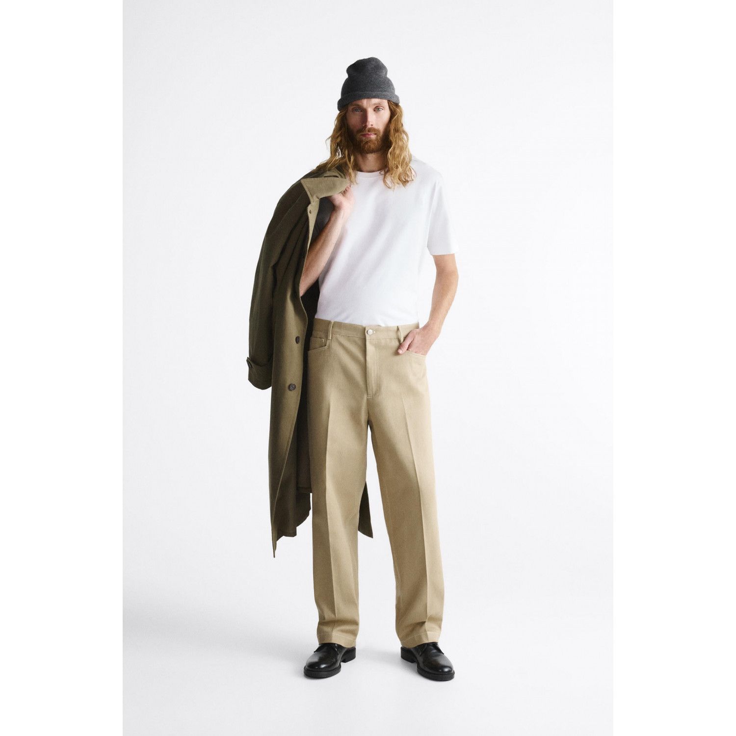 

STRAIGHT FIT TROUSERS