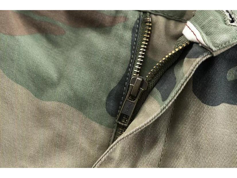 Men's Retro Camouflage Cargo Joggers - Loose Military Casual Pants for Streetwear and Workwear