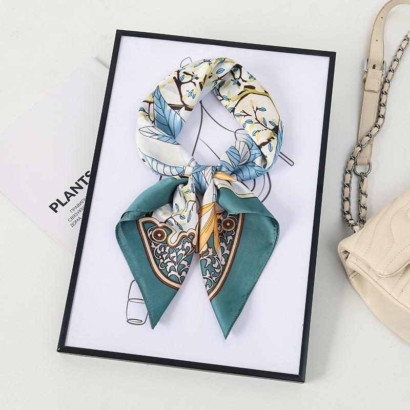 71 Flower polka dot simulation silk scarf neck small square scarf Korean atmosphere sunscreen scarf advanced sense