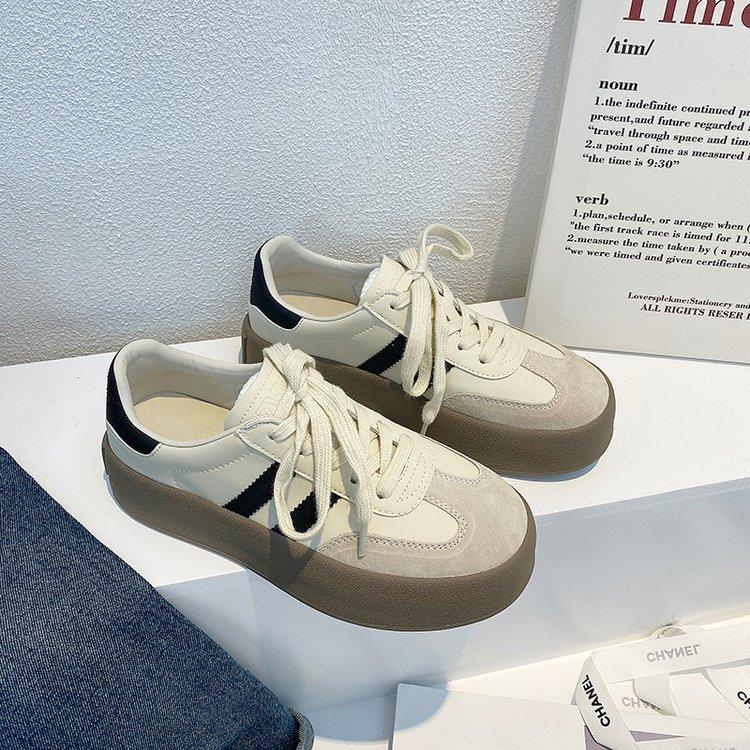 

AMANNORR Forrest Gump shoes women s shoes casual sports shoes German training white shoes 2025 new board shoes retro high heels 40