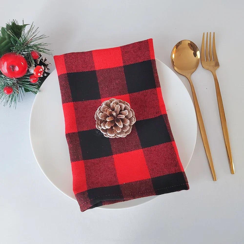 Set of 4 Christmas Napkins Plaid Red Black 15.7X15.7Inches Washable Reusable for Holiday Christmas Party Table Setting Decor