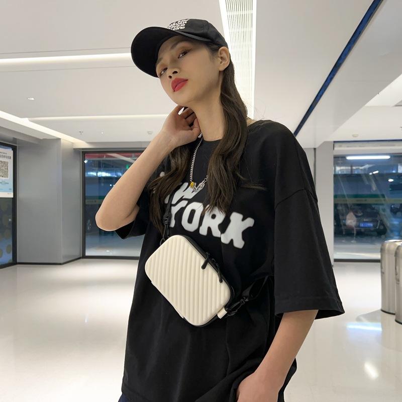 Mobile Phone Bag, Fashionable Niche Crossbody Bag, Personalized Casual Trendy Brand, Lightweight and Simple Single Shoulder Small Shoulder Bag
