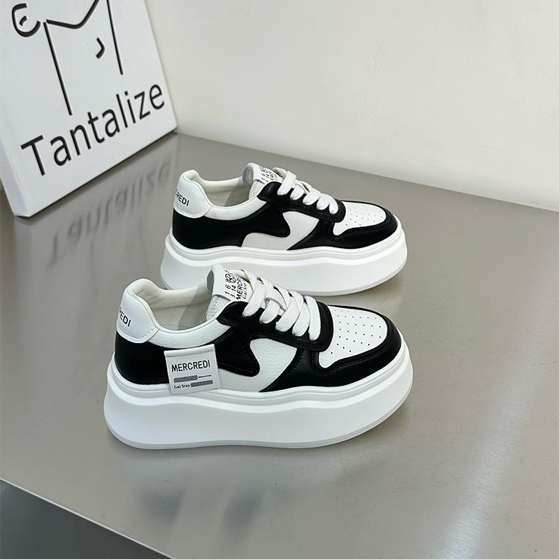 Thick-soled heightening little white shoes women's shoes 2025 spring and summer new leather muffin casual sports board shoes big head bread shoes