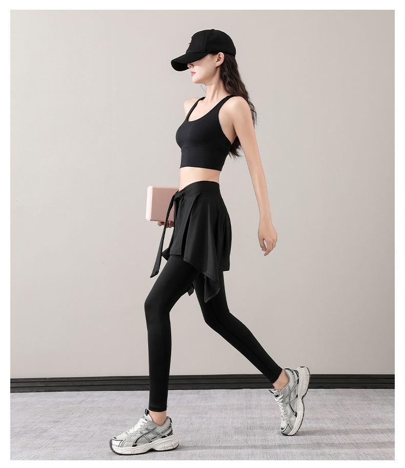 2024 Women's Quick-Dry Running & Sportswear Set for Mountain Climbing, Gym, Badminton, and Yoga