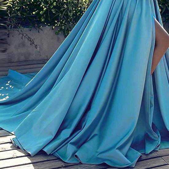 Slavnostní šaty na svatbu s vysokým rozparkem a s vysokým rozparkem