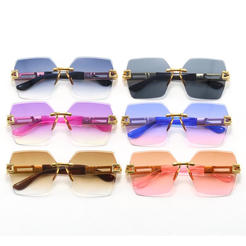 New Women's Fashion Sunglasses Women Borderless Trimming Square Sun Glasses Lady's Summer Trend Eyewear UV400