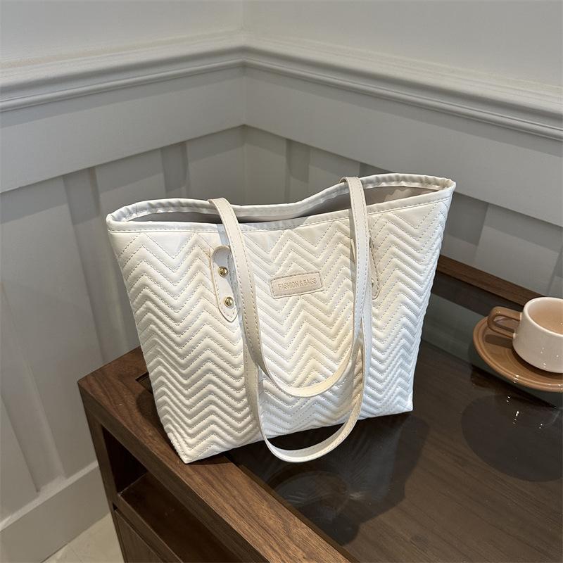 Women'S Bag Fashionable Shoulder Bag Texture Solid Color Underarm Bag Large Capacity Niche Foreign Style Versatile Tote Bag