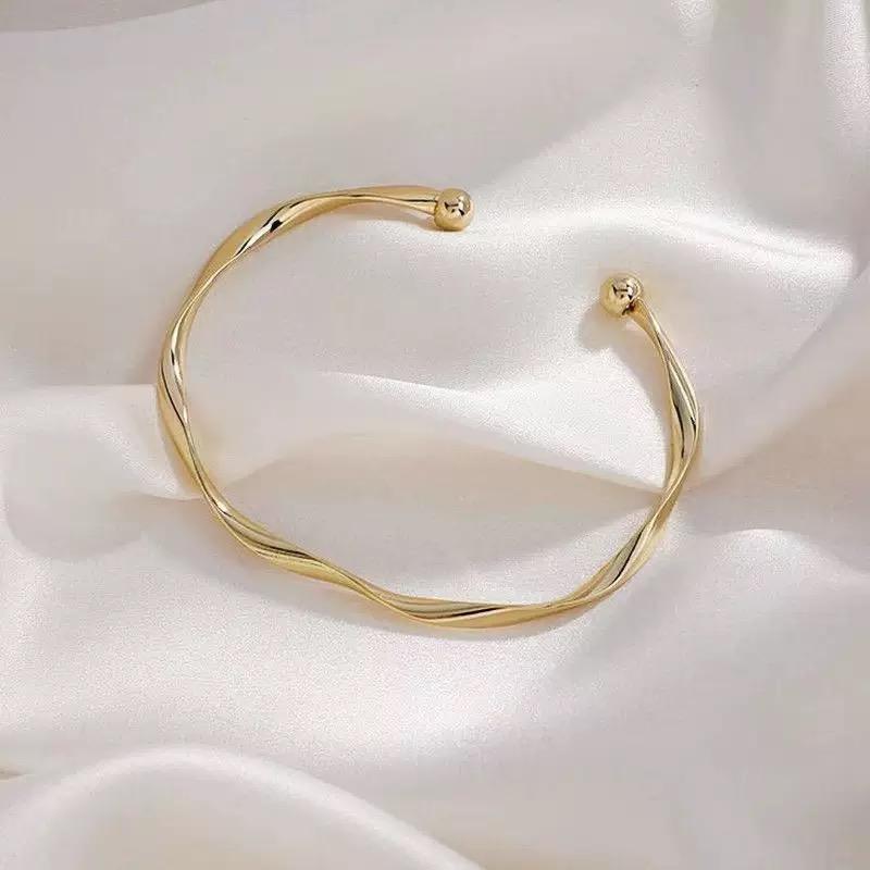 A Niche Design Cold Style Bracelet, A Simple And High-End Bracelet For Women, A Fashionable And Versatile Temperament Bracelet