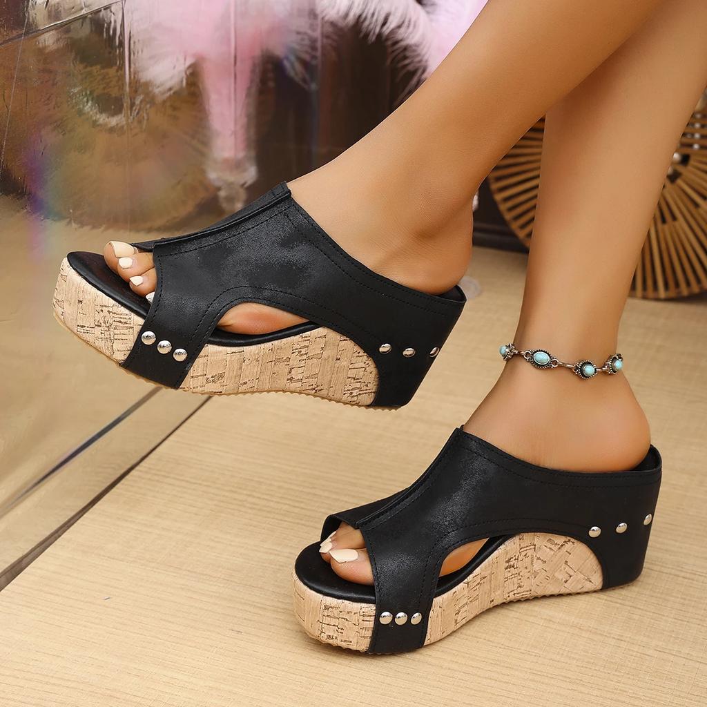 Summer Women's Wedge Slippers Rivet 8CM Heel Heel Waterproof Platform Slippers Women All-match Roman Fashion Zapatillas De Mujer