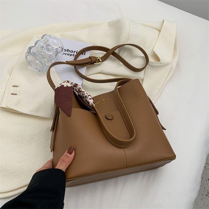 

Premium bag women s new summer fashion shoulder bag foreign style texture versatile bucket bag messenger bag коричневый