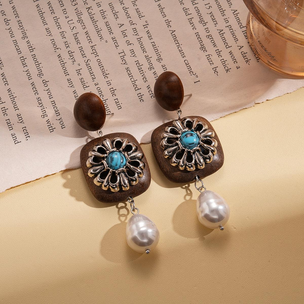 DIGADAGU Wooden Square Faux Pearl Flower Dangle Earrings New Simple Vintage Earrings Women Daily Zircon Accessories коричневый