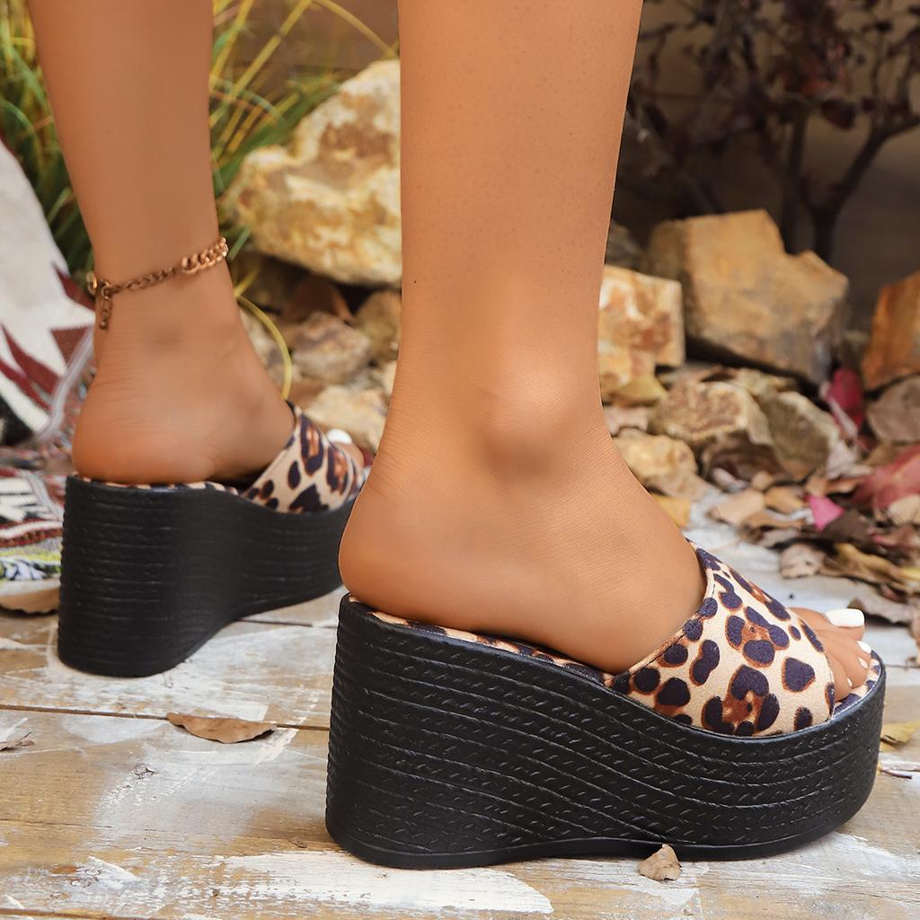 Women Leopard Slippers Summer Wedges Heels Beach Slippers Women Fashion Casual Platform Sandals Slides Women Zapatos De Mujer
