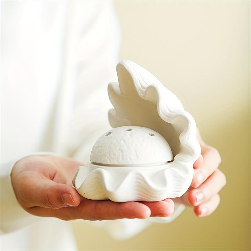 1PC White Shell/scallop Ceramic Incense Burner, Creative Ornament, Incense Rack High-end Aromatherapy Table Decoration, Incense Burner Family Ceremony